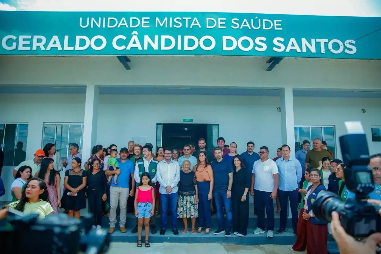 Gladson e Mailza entregam nova Unidade Mista na Vila Santa Luzia