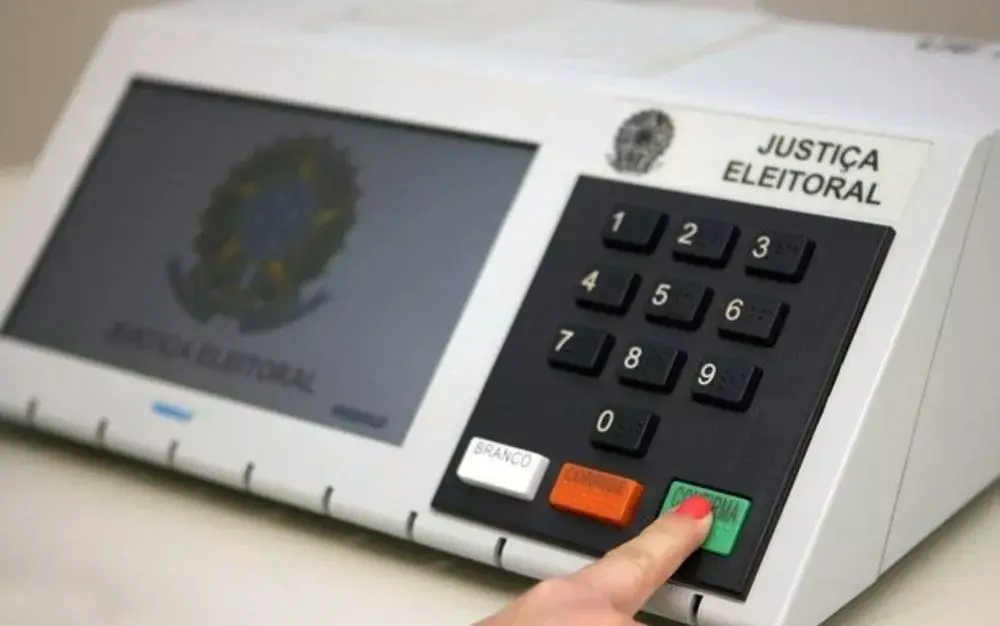 Está sem título de eleitor? Pois saiba como e até quando tirar o documento novo para votar em outubro